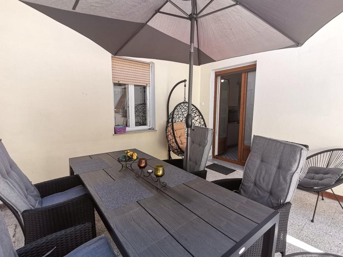 Apartment Branko With Terrace, Old Town Labin Labin  Exteriör bild